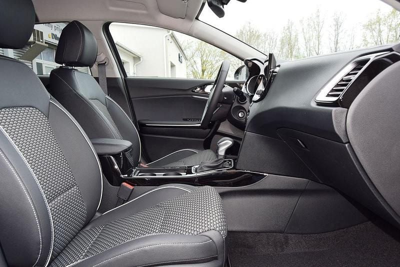 Neu Kia XCeed Exclusive 140 PS (102 kW) 2026 Grau SUV
