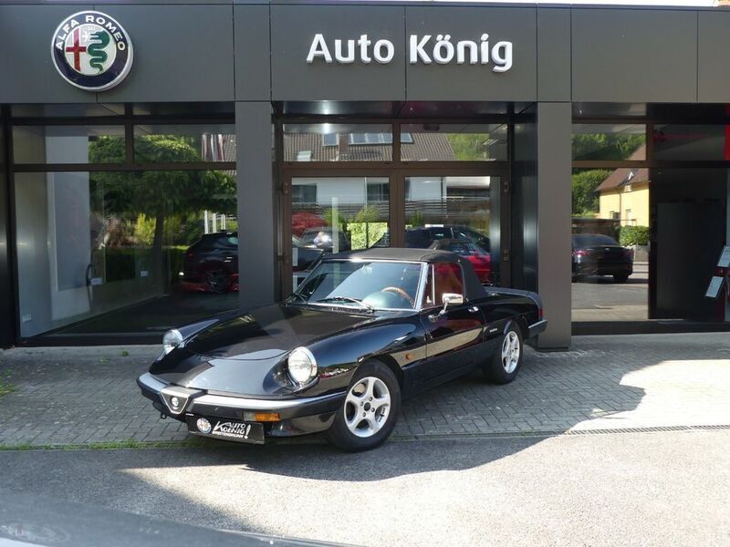 Schwarz Gebraucht 1989 Alfa Romeo Spider Cabrio | 17.890 € - Bild 1/4