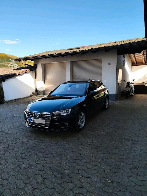 Gebraucht Audi A4 150 PS (110 kW) 2017 Schwarz Kombi