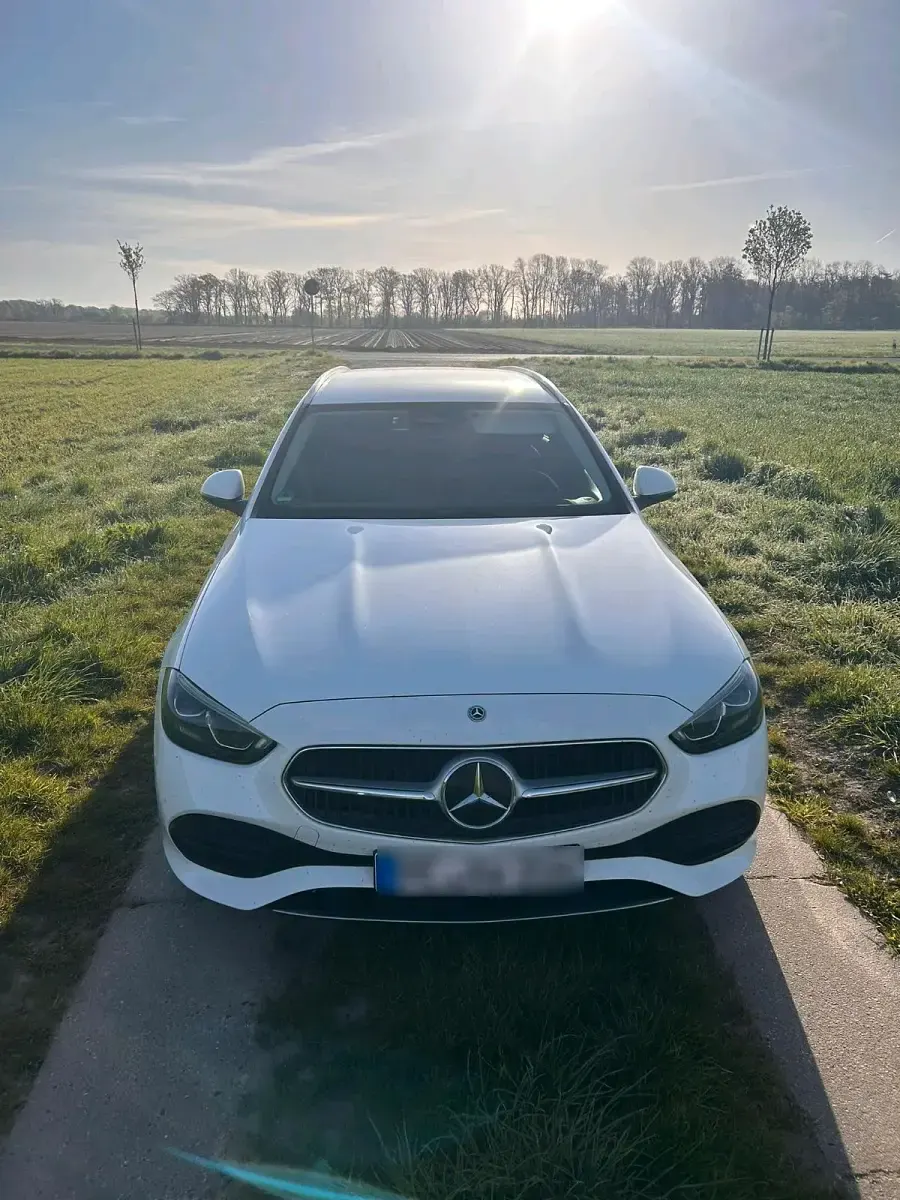 Gebraucht Mercedes C300 265 PS (194 kW) 2021 Weiß Kombi