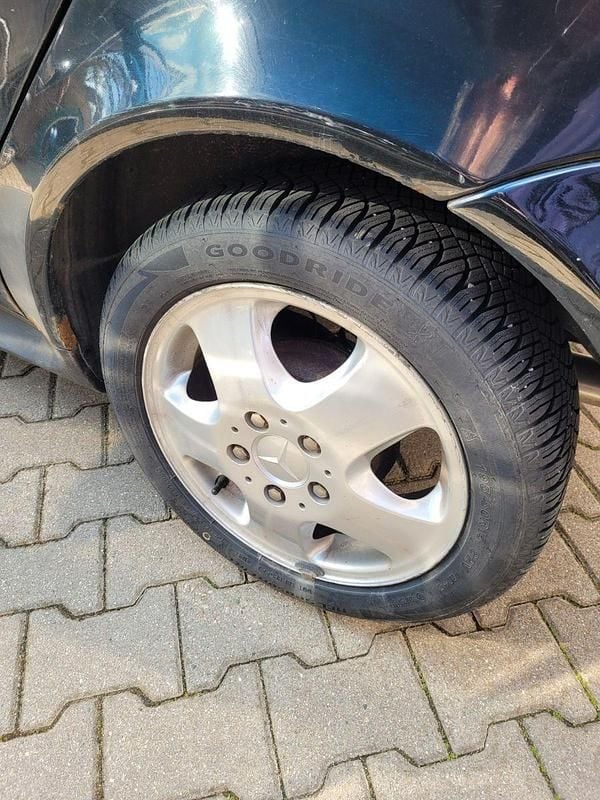 Gebraucht Mercedes A140 Elegance 82 PS (60 kW) 2000 Schwarz Kleinwagen