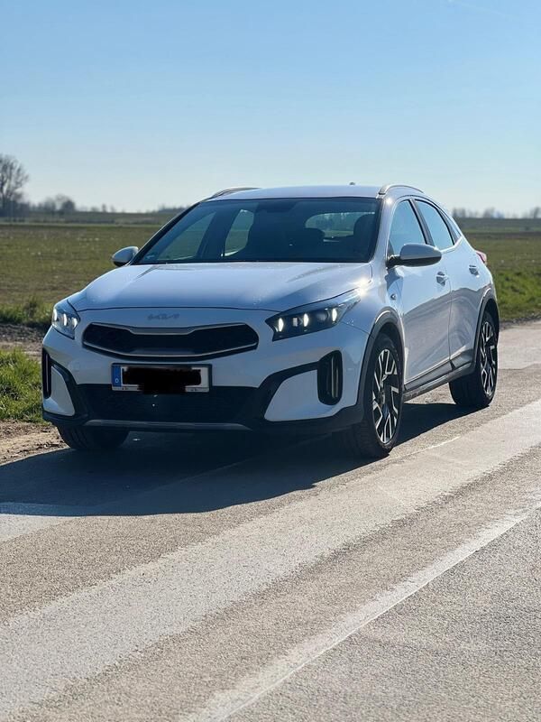 Weiß Gebraucht 2023 Kia XCeed 2 SUV | 22.000 € (Superpreis) - Bild 1/4