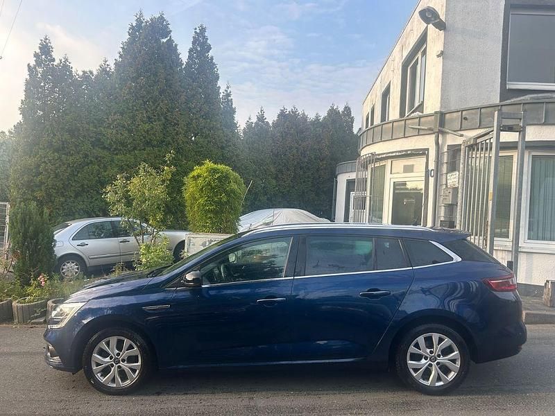 Blau Gebraucht 2018 Renault Mégane IV LIMITED Limousine | 9.190 € (Superpreis) - Bild 1/4