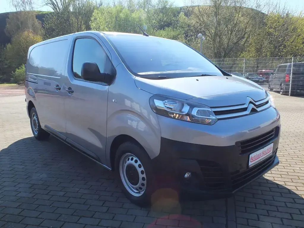 Gebraucht Citroën Jumpy 144 PS (105 kW) 2022 Grau metallic Van / Kleinbus