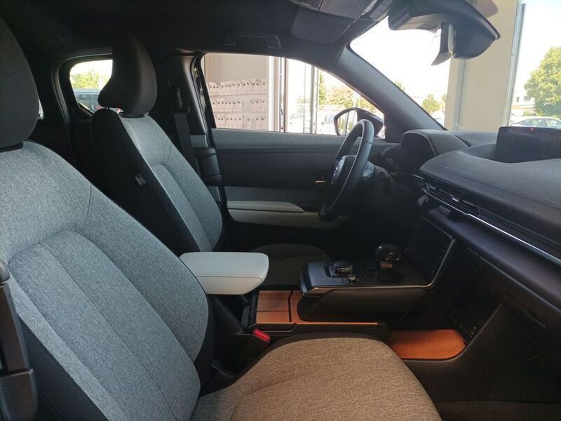 Gebraucht Mazda MX30 Exclusive-Line 106 kW (145 PS) 2024 Jet black SUV