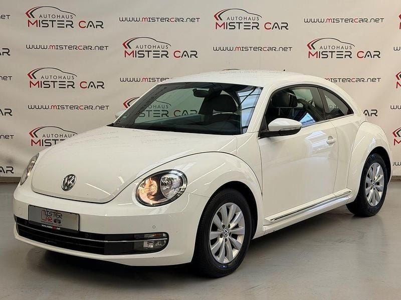 Weiß Gebraucht 2014 VW Beetle Design Limousine | 8.890 € (Guter Preis) - Bild 1/4