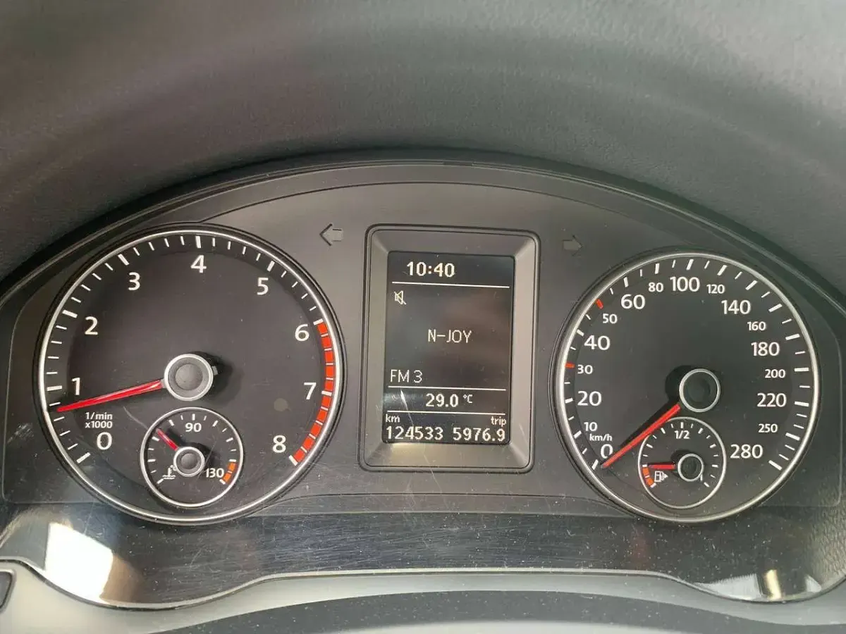 Gebraucht VW Scirocco Match 160 PS (117 kW) 2012 Deep black perleffekt Coupé