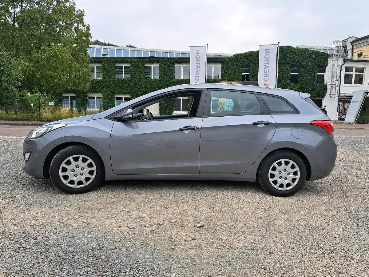 Gebraucht Hyundai i30 100 PS (73 kW) 2014 Kombi