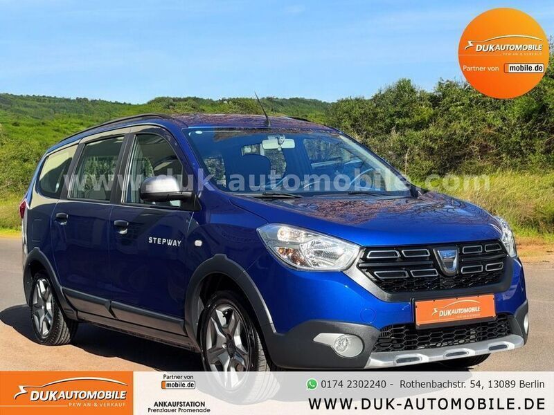 Blau Gebraucht 2021 Dacia Lodgy Stepway Van / Kleinbus | 13.990 € (Guter Preis) - Bild 1/4