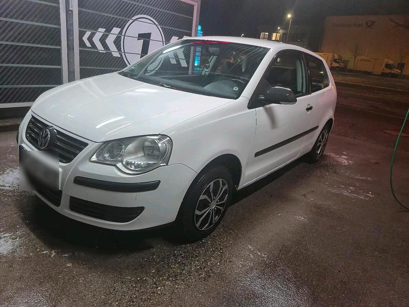 Gebraucht VW Polo 60 PS (44 kW) 2009 Weiß Kleinwagen