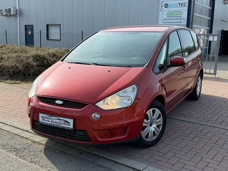 Gebraucht Ford S-MAX Titanium 131 PS (96 kW) 2009 Rot Van / Kleinbus