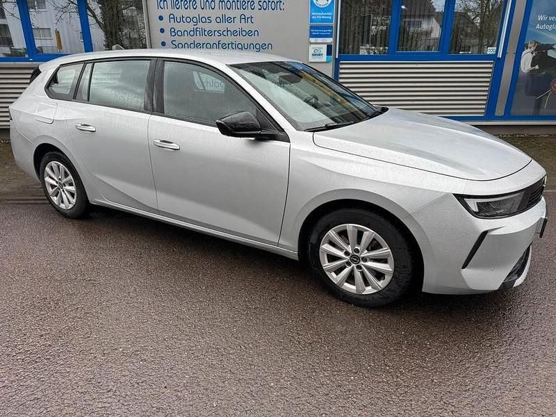 Gebraucht Opel Astra Edition 131 PS (96 kW) 2025 Silber Kombi