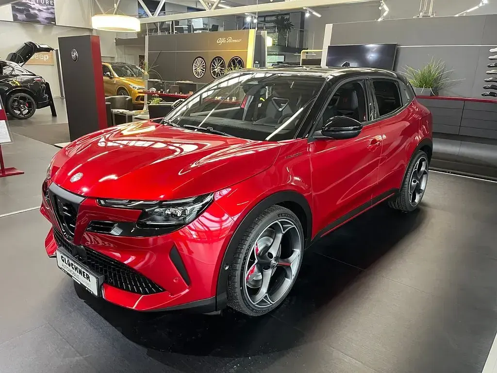 Neu Alfa Romeo Junior Veloce 206 kW (281 PS) 2026 Rot SUV