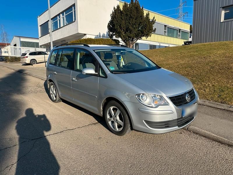 Gebraucht VW Touran 105 PS (77 kW) 2008 Grau Van / Kleinbus