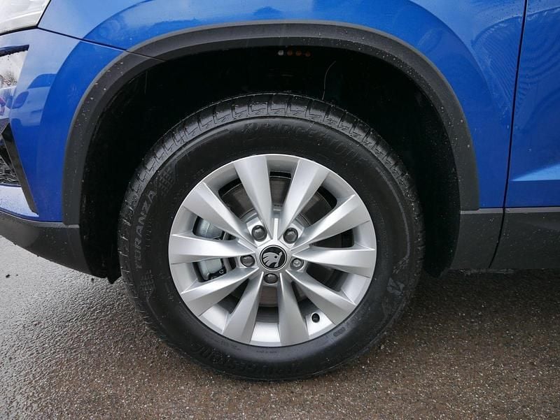 Neu Skoda Karoq Selection 150 PS (110 kW) 2025 Raceblau metallic SUV