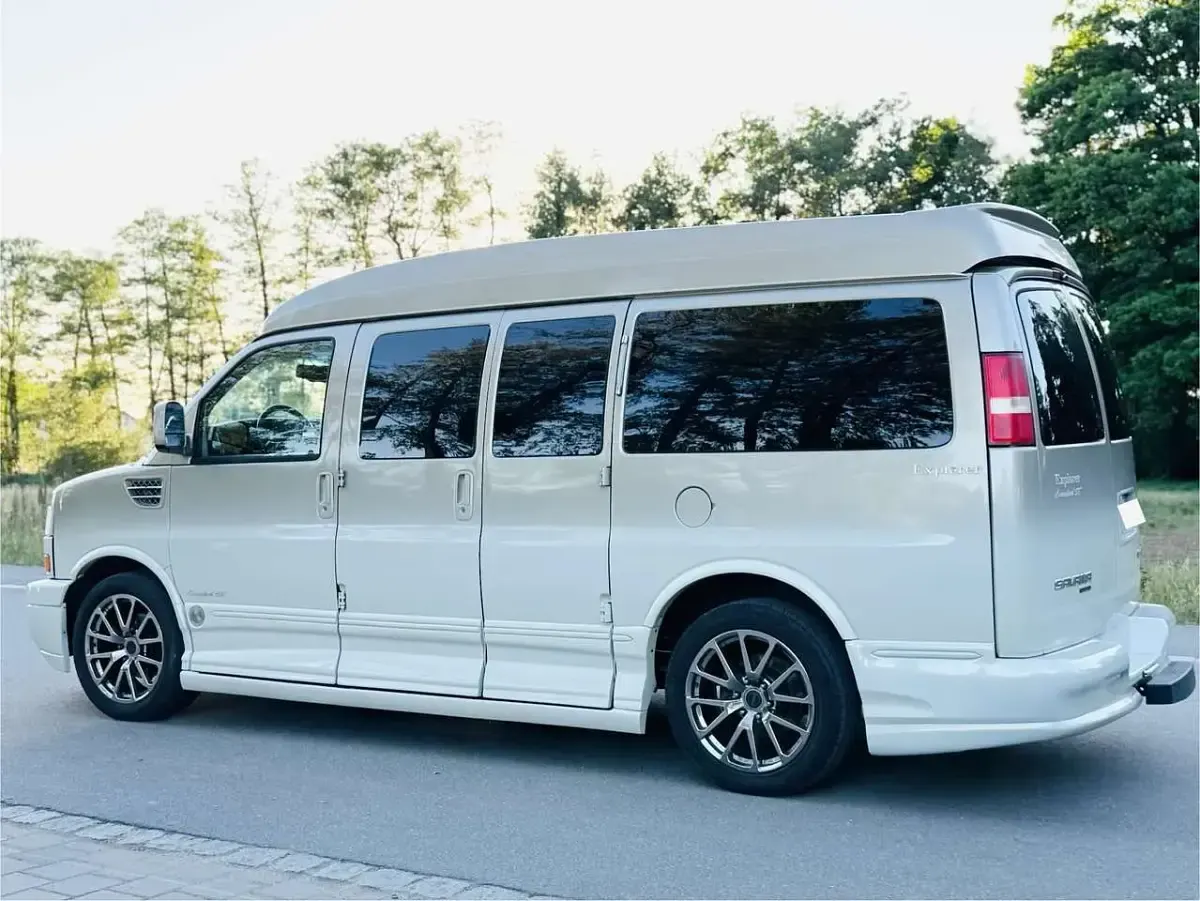 Gebraucht GMC Savana 314 PS (230 kW) 2012 Beige Van / Kleinbus