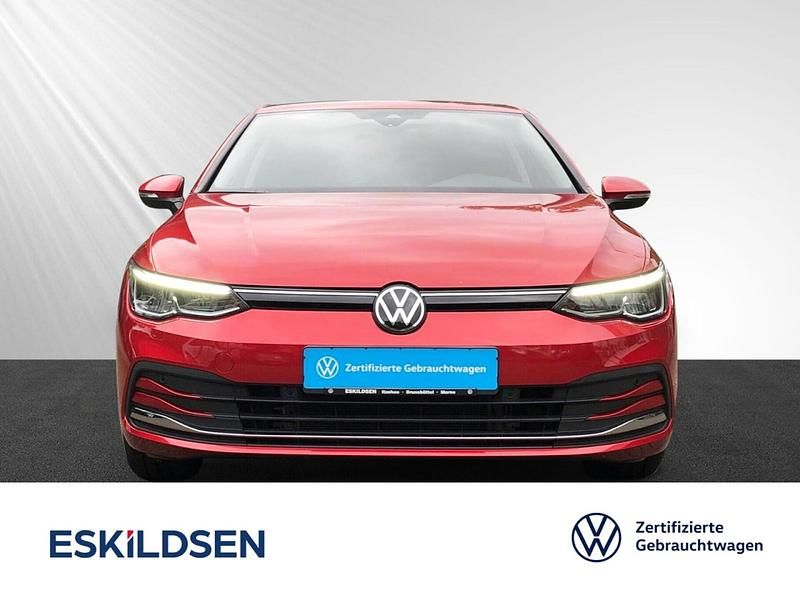 Brugt VW Golf VIII Active 131 HK (96 kW) 2023 Rød Sedan
