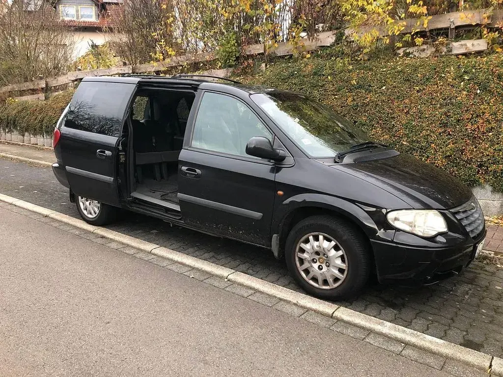 Gebraucht Chrysler Grand Voyager Clasic 150 PS (110 kW) 2006 Schwarz Van / Kleinbus
