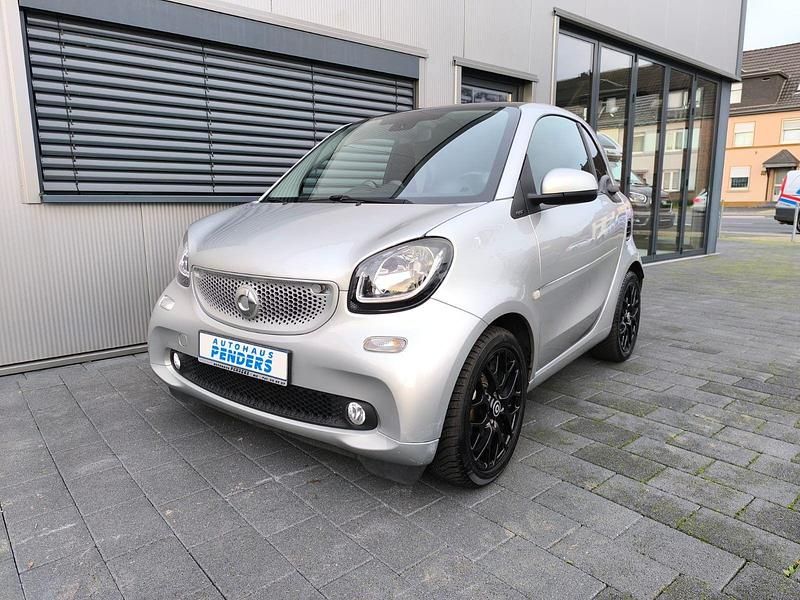 Silber Gebraucht 2017 Smart ForTwo Coupé Prime Coupé | 13.990 € (Fairer Preis) - Bild 1/4