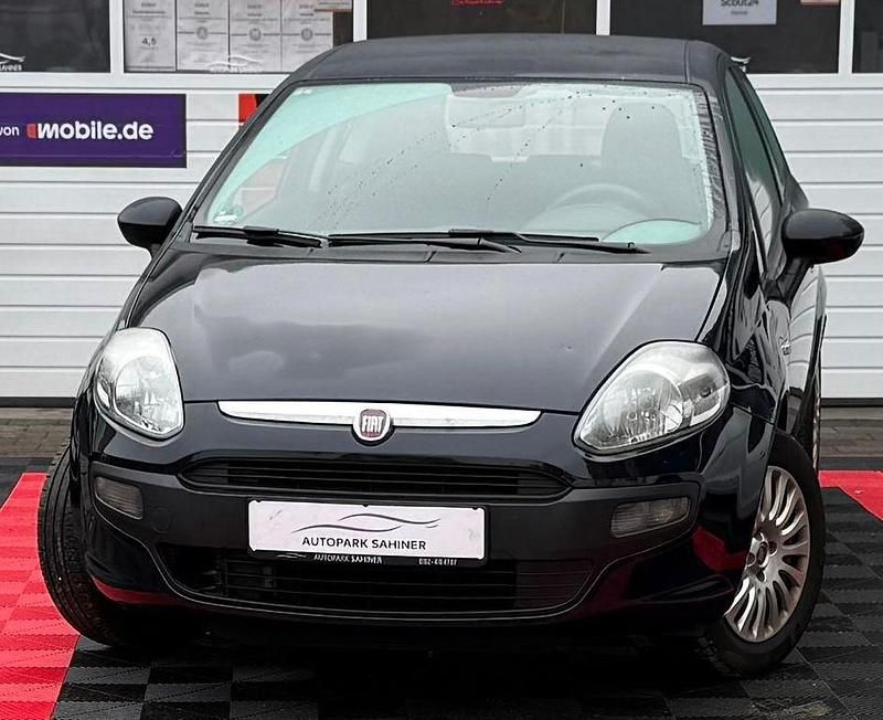 Blau Gebraucht 2011 Fiat Punto Evo Kleinwagen | 2.999 € (Fairer Preis) - Bild 1/4