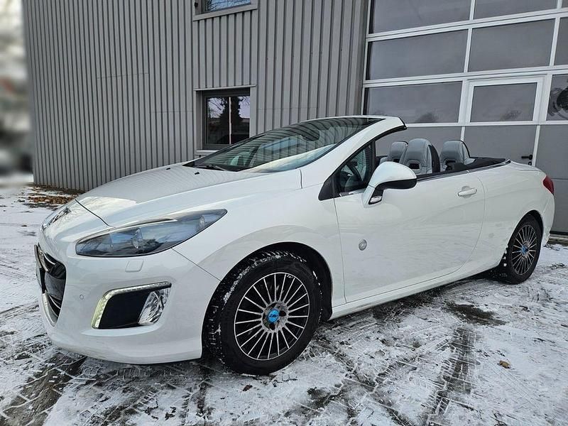 Gebraucht Peugeot 308 CC Roland Garros 156 PS (114 kW) 2012 Weiß Cabrio