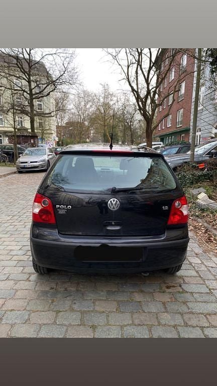 Gebraucht VW Polo Basis 64 PS (47 kW) 2003 Schwarz Limousine