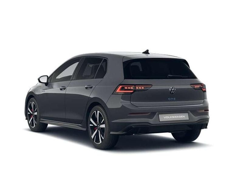 Gebraucht VW Golf VIII GTE 177 PS (130 kW) 2025 Delfingrau metallic / schwarz Limousine