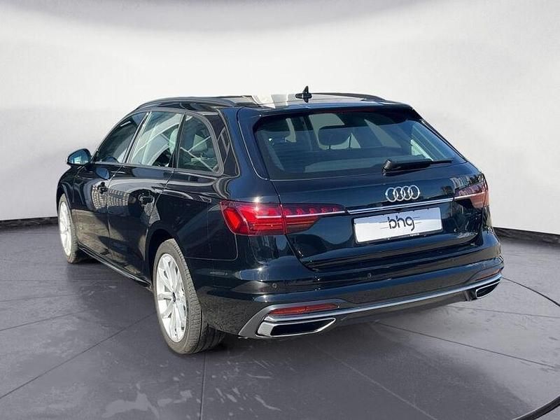 Gebraucht Audi A4 Advanced 163 PS (119 kW) 2024 Schwarz Kombi