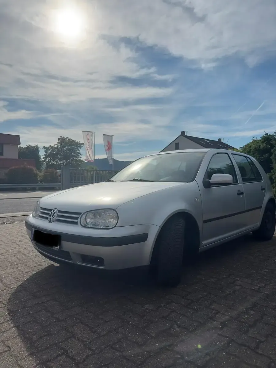 Gebraucht VW Golf IV 105 PS (77 kW) 2000 Silber Kombi