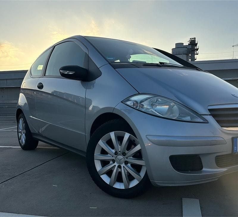 Silber Gebraucht 2006 Mercedes A150 Kleinwagen | 4.150 € (Etwas zu teuer) - Bild 1/4