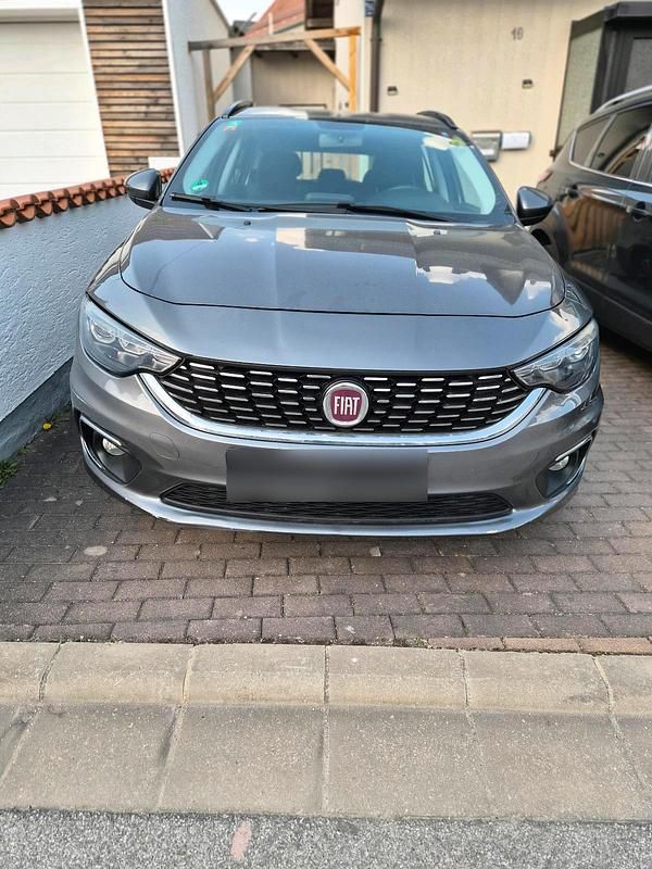 Gebraucht Fiat Tipo 120 PS (88 kW) 2017 Grau Kombi