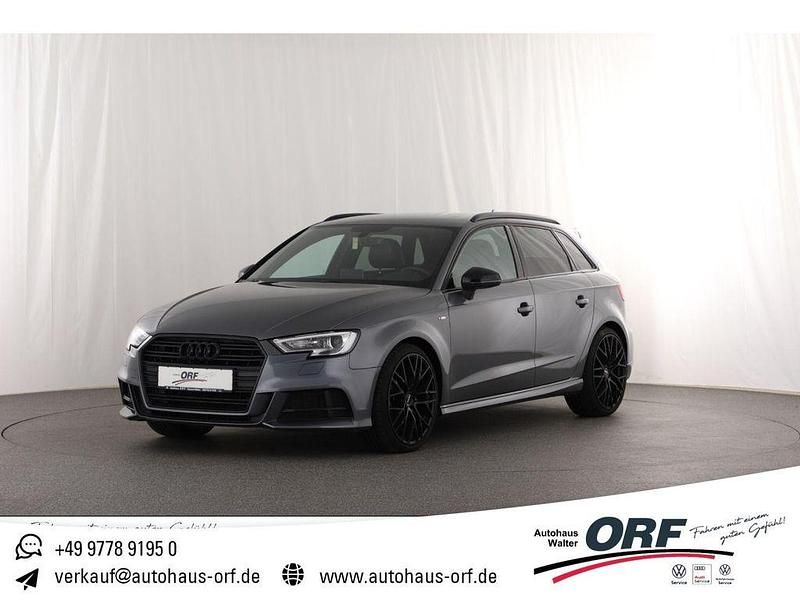 Grau Gebraucht 2018 Audi A3 Sportback S-Line Kleinwagen | 20.990 € (Teuer) - Bild 1/4