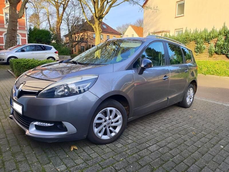 Grau Gebraucht 2016 Renault Grand Scénic IV Van / Kleinbus | 7.400 € (Fairer Preis) - Bild 1/4