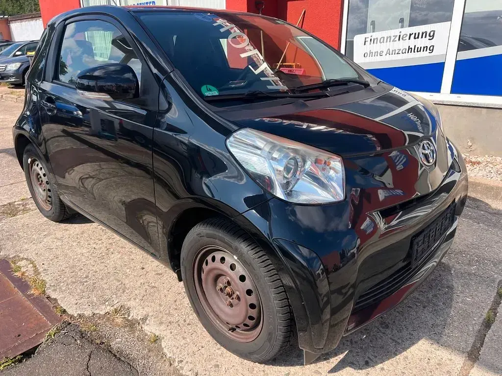 Gebraucht Toyota iQ Basis 68 PS (50 kW) 2009 Schwarz Kleinwagen