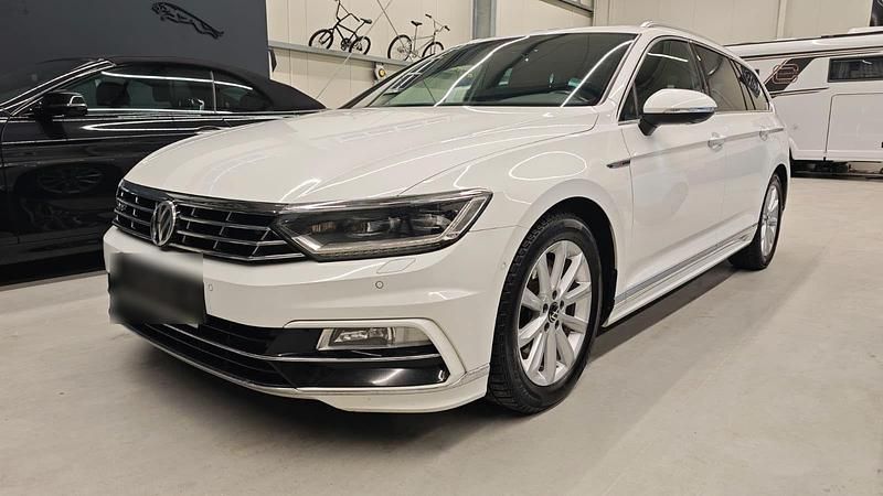 Gebraucht VW Passat R-line 239 PS (175 kW) 2016 Weiß Kombi