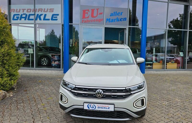 Grau Gebraucht 2024 VW T-Roc Style SUV | 29.990 € (Fairer Preis) - Bild 1/4