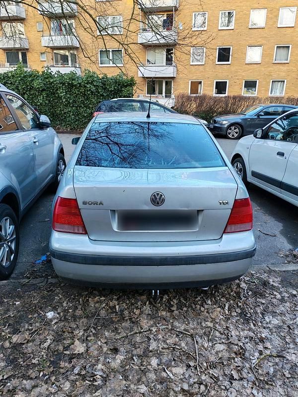 Gebraucht VW Bora 110 PS (80 kW) 2000 Silber Limousine