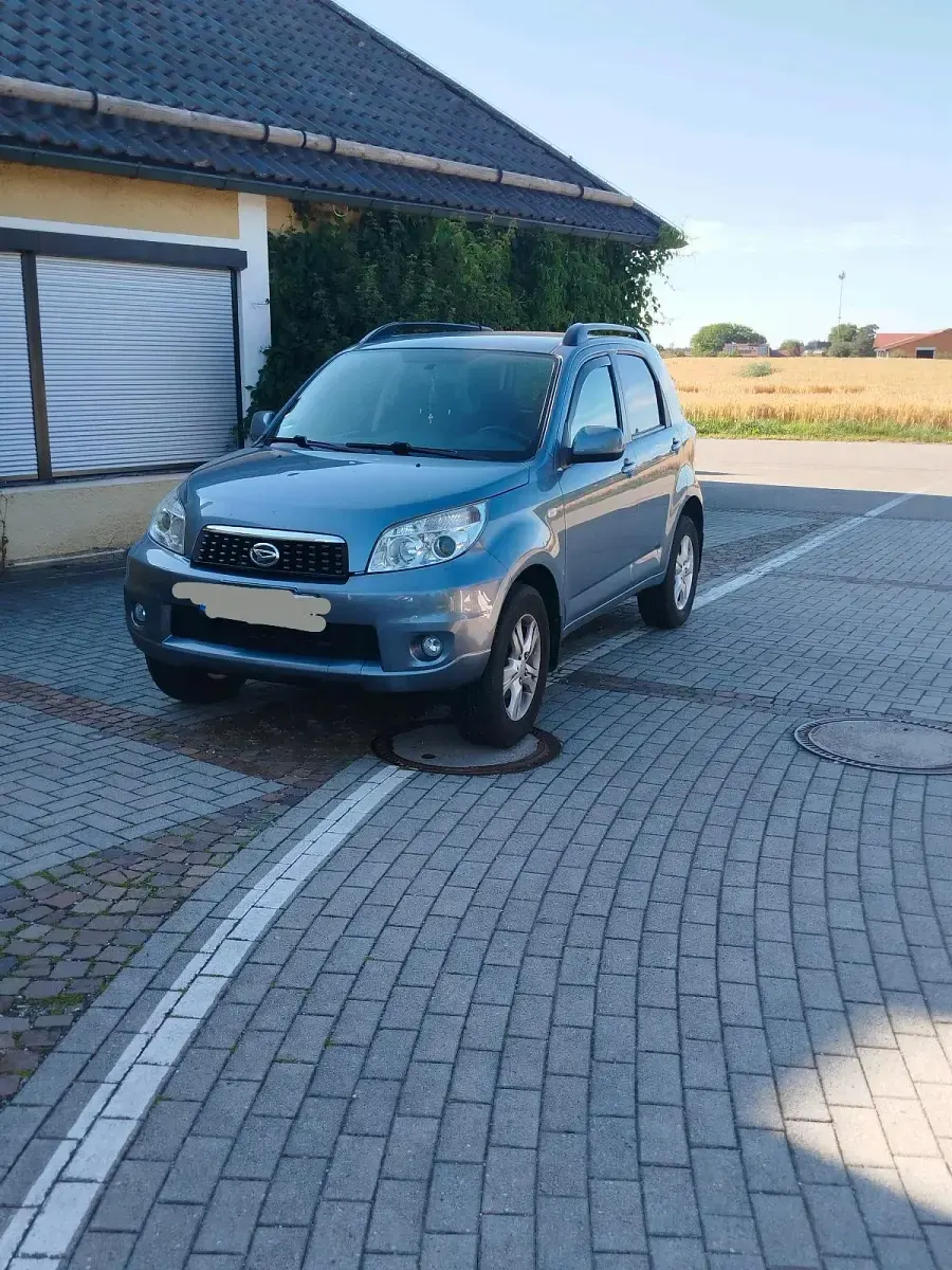 Gebraucht Daihatsu Terios 105 PS (77 kW) 2010 Grau SUV