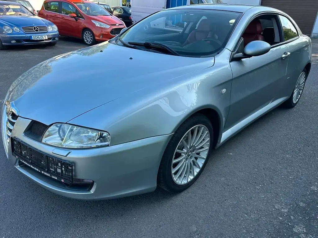 Occasion Alfa Romeo GT 166 ch (122 kW) 2005 Argent Coupé