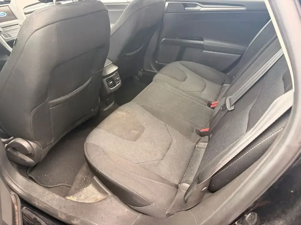 Gebraucht Ford Mondeo Titanium 160 PS (117 kW) 2016 Schwarz Limousine