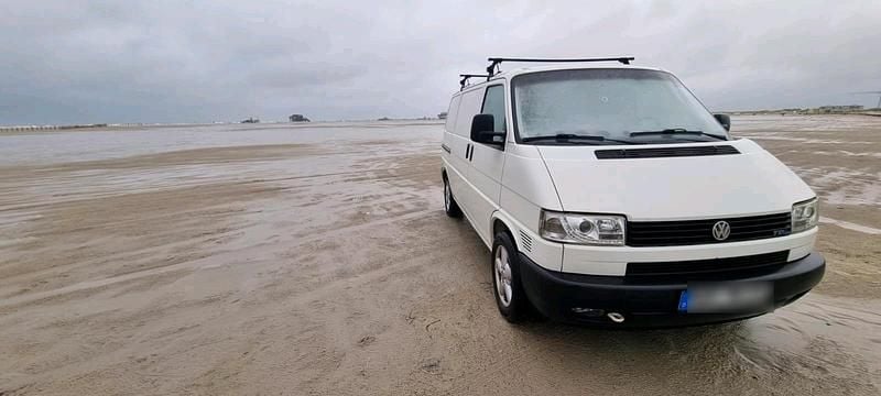 Weiß Gebraucht 2001 VW T4 Van | 7.500 € (Etwas zu teuer) - Bild 1/4