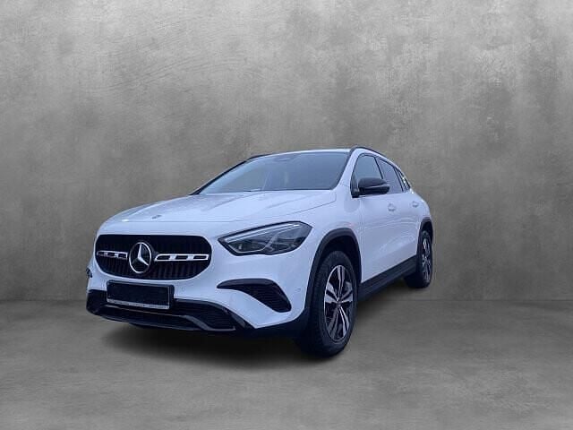Gebraucht Mercedes GLA180 Progressive 136 PS (100 kW) 2024 Weiß SUV