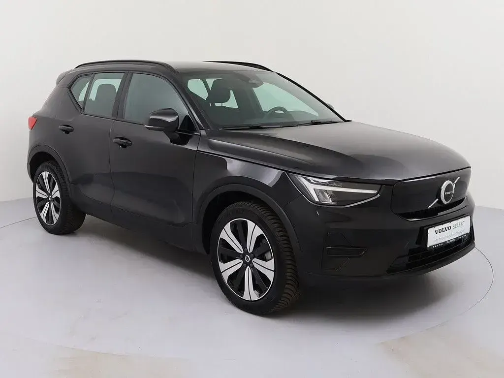 Gebraucht Volvo XC40 Core 169 kW (231 PS) 2023 Onyx schwarz SUV