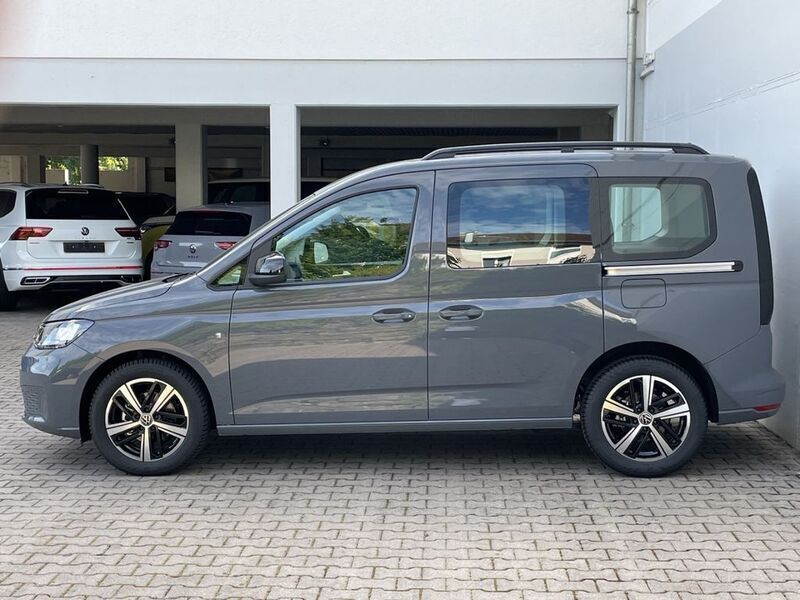 Gebraucht VW Caddy Life 102 PS (75 kW) 2024 Pure grey Van / Kleinbus