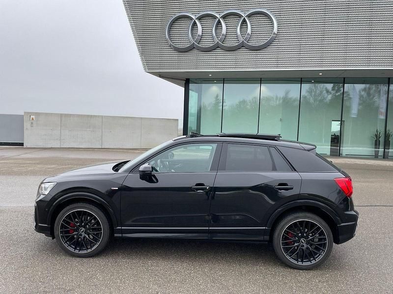 Używany Audi Q2 Competition 190 KM (139 kW) 2025 Czarny SUV