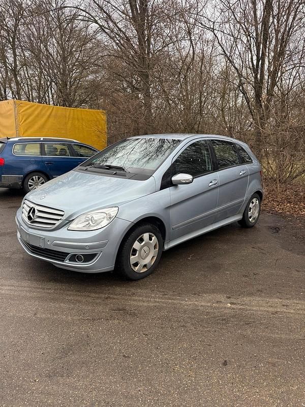 Gebraucht Mercedes B200 136 PS (100 kW) 2006 Grau Van / Kleinbus