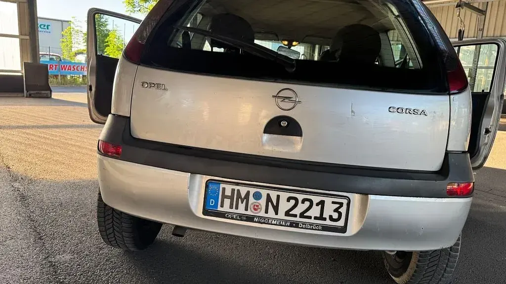 Gebraucht Opel Corsa 65 PS (47 kW) 2003 Silber Kleinwagen