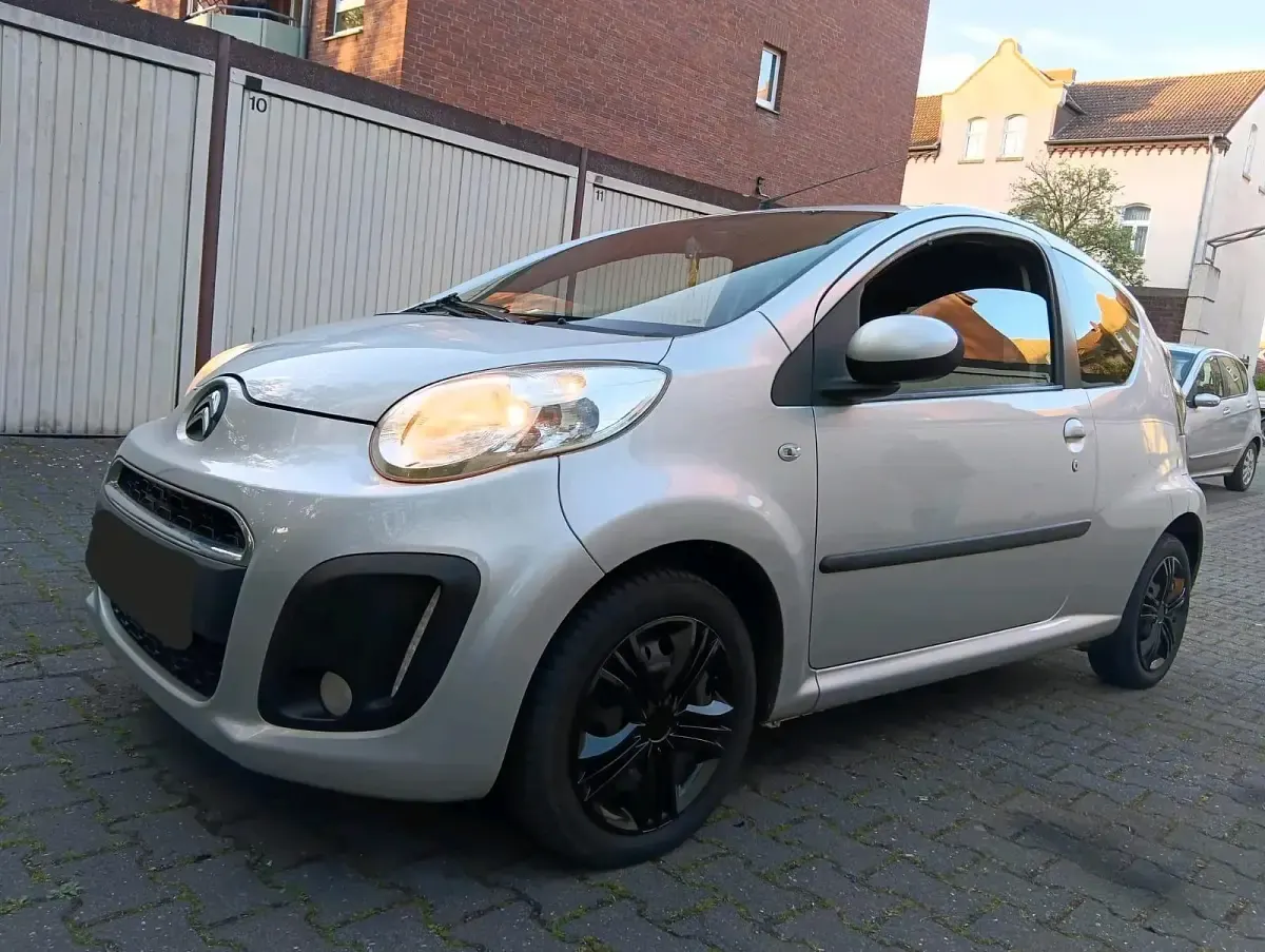 Gebraucht Citroën C1 68 PS (50 kW) 2014 Silber Kleinwagen