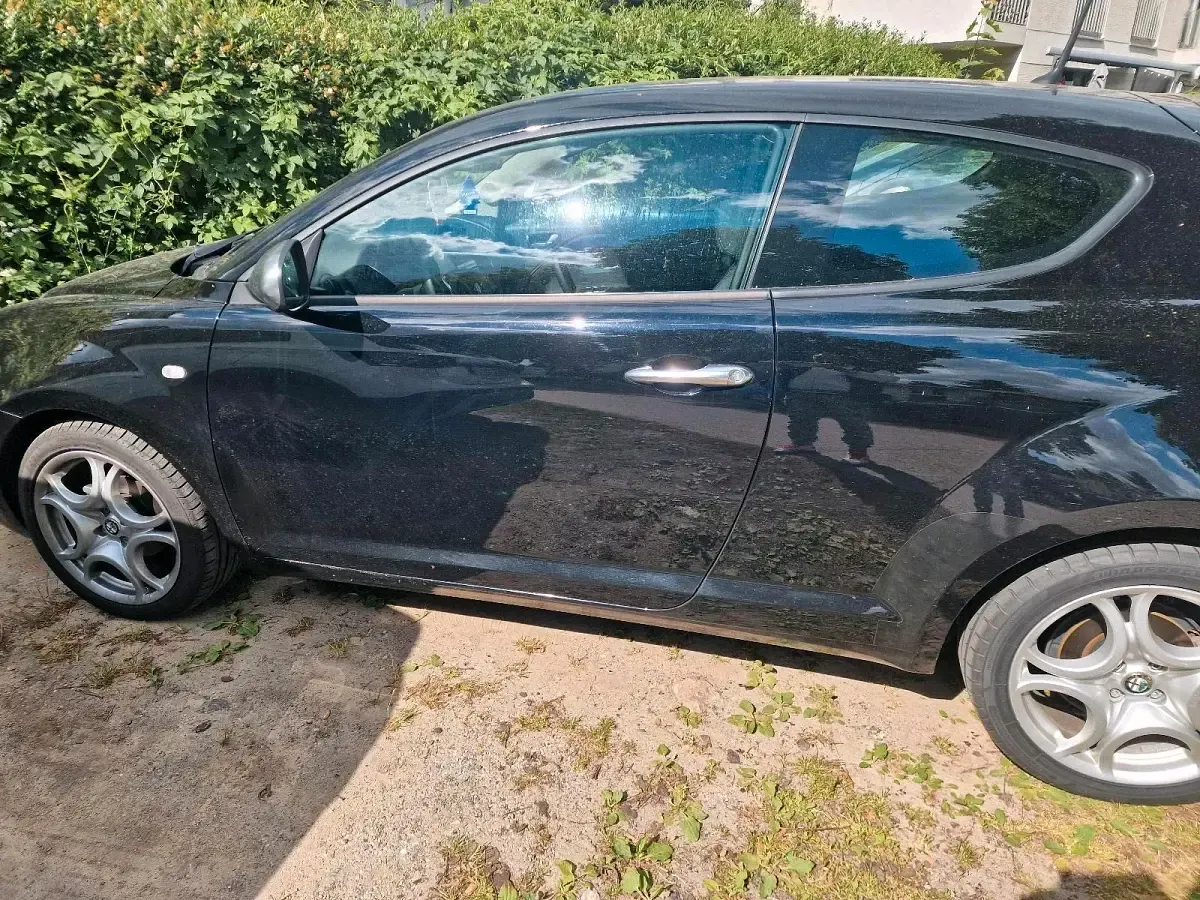 Gebraucht Alfa Romeo MiTo 77 PS (56 kW) 2017 Schwarz Kleinwagen