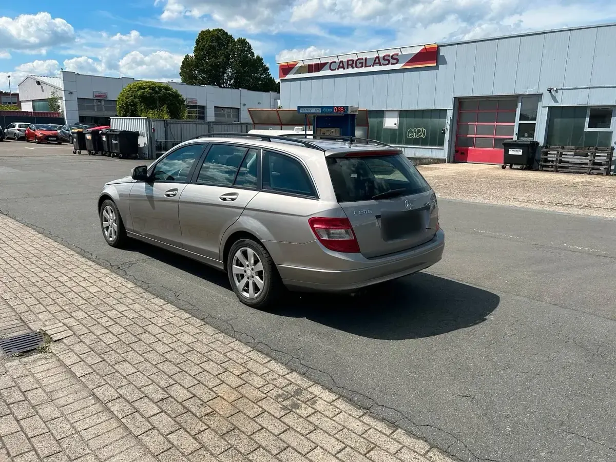 Gebraucht Mercedes C200 136 PS (100 kW) 2008 Silber Kombi
